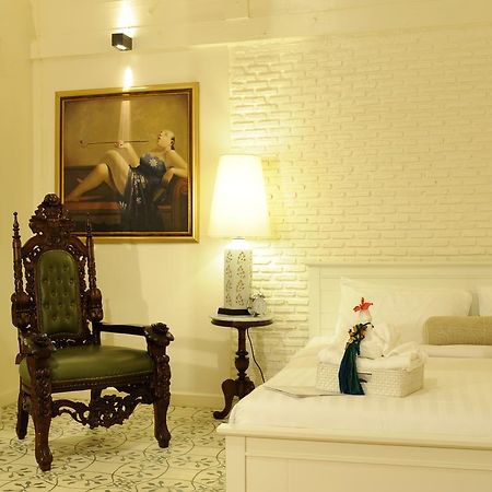 Hotel The Hen HHQ Habitación foto