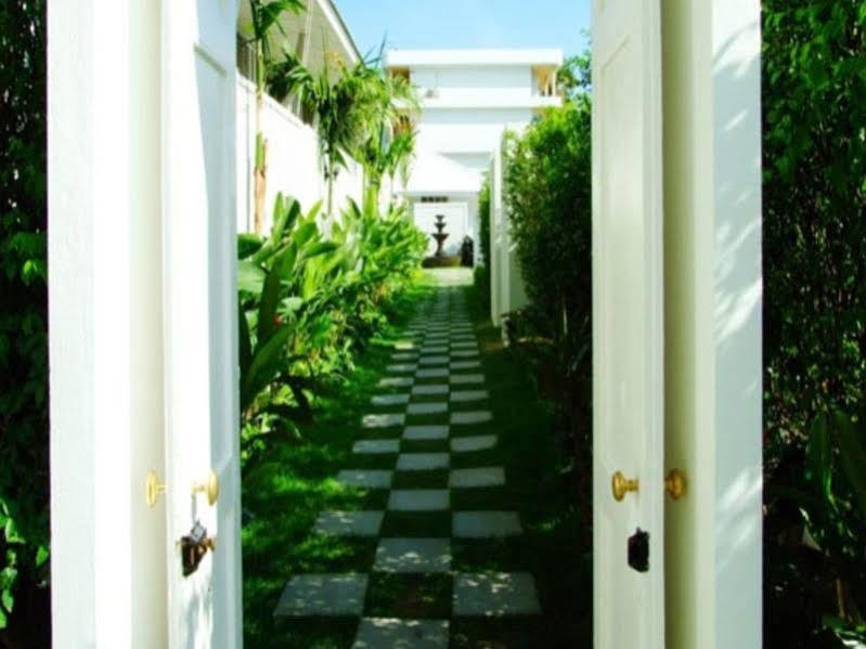 Hotel The Hen HHQ Exterior foto